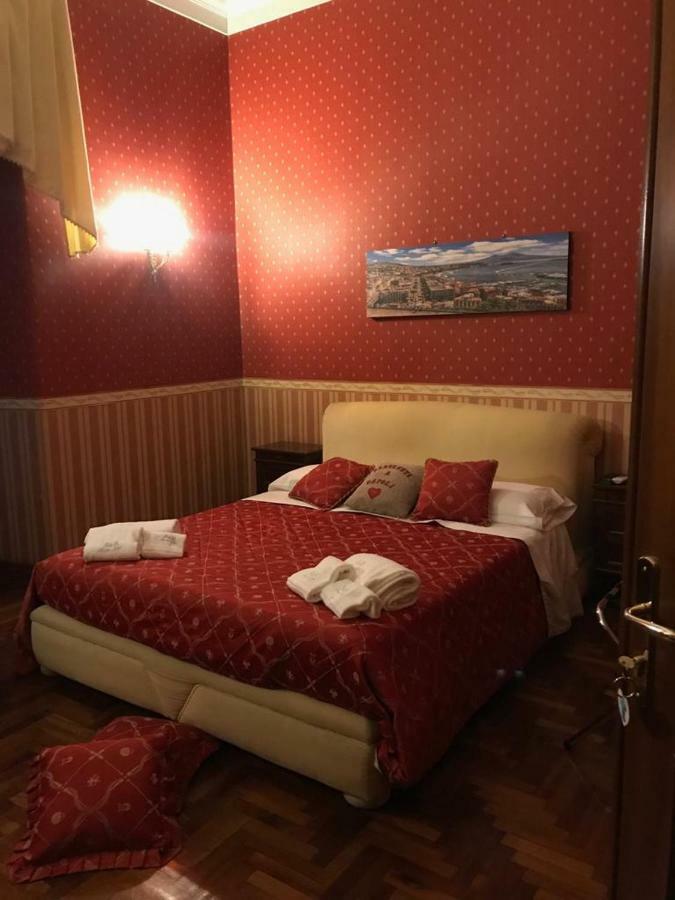 Foria 210 Couette-café Naples
